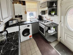 Kitchen- click for photo gallery